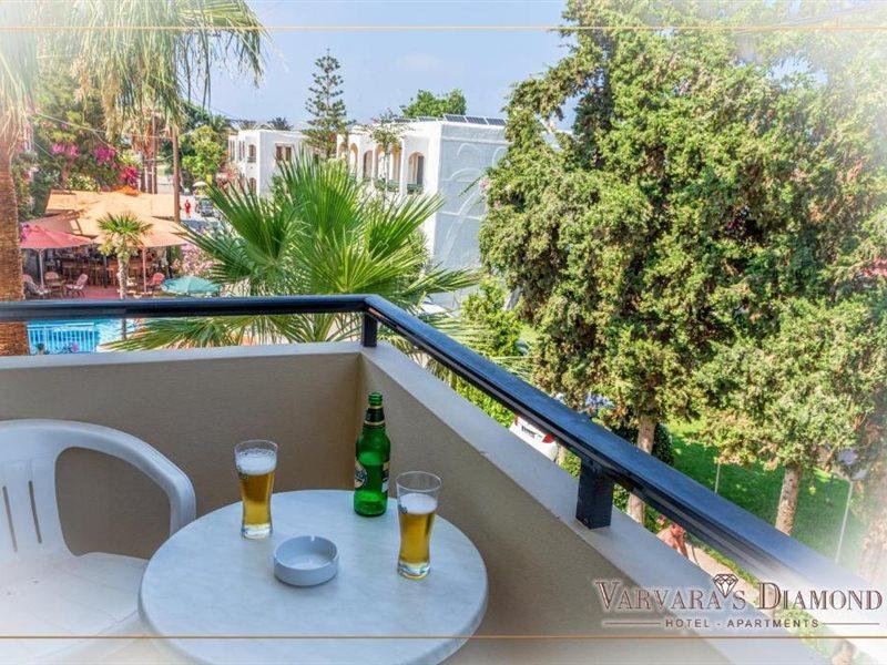 Varvaras Diamond Hotel Platanias Extérieur photo